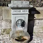 La Suite De L'Empereur- Elegance & Charme Louis XV 普隆别尔莱班