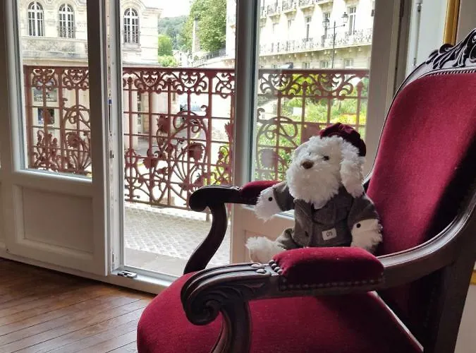 La Suite De L'Empereur- Elegance & Charme Louis XV 아파트